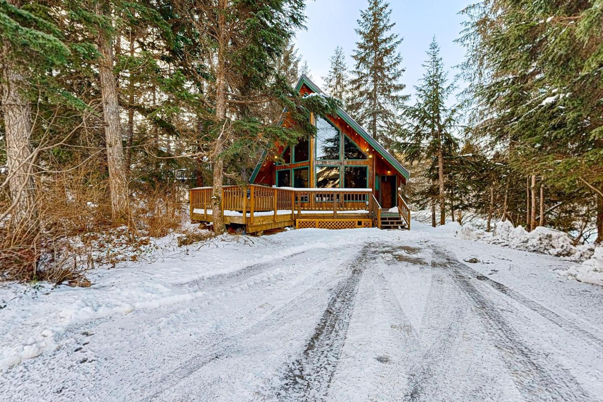 Kelly'S Chalet Girdwood Exterior photo